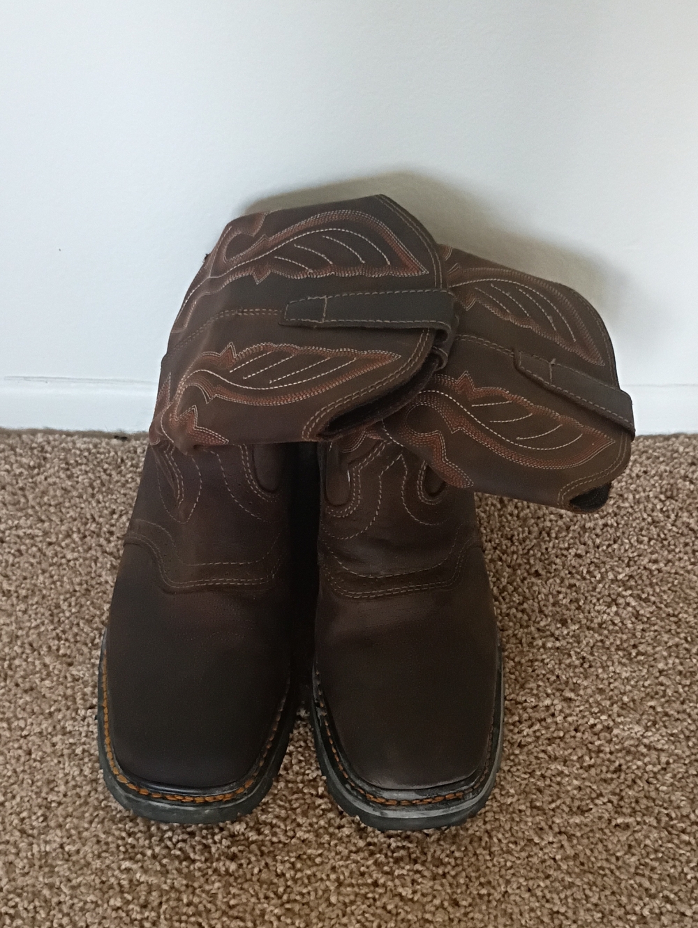 Men's Brown Western Cowboy Boots - Classic Stitch Detail